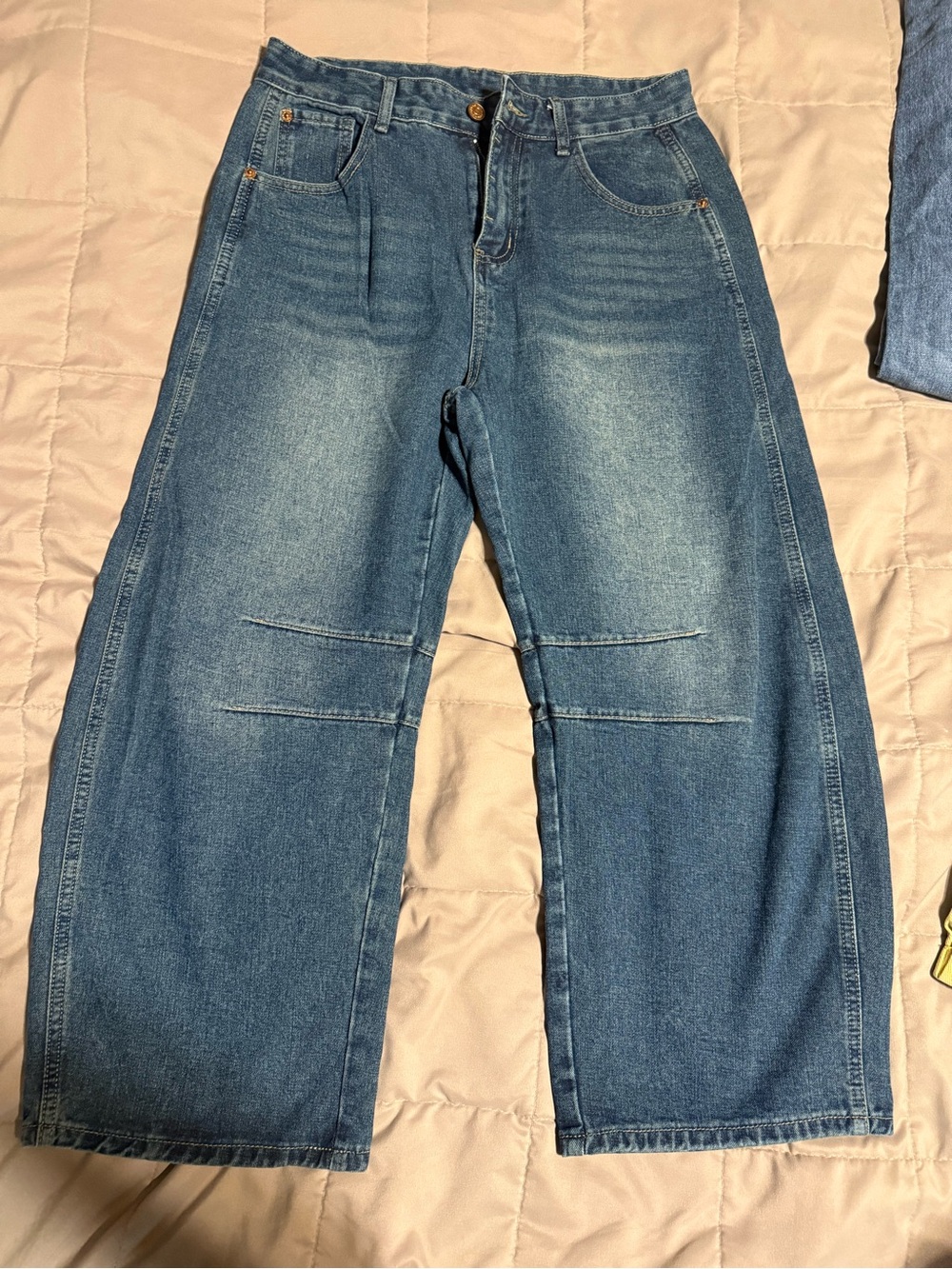 Women’s Wide-Leg Blue Jeans